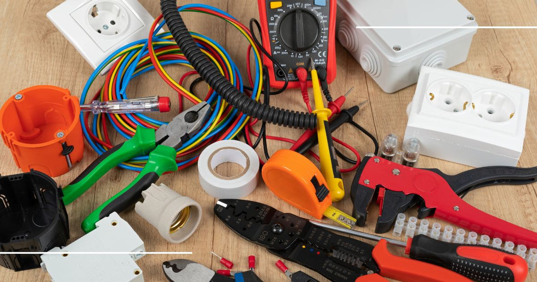 Accesorios eléctricos básicos para proyectos industriales y de construcción